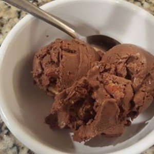 Paleo Chocolate Almond Ice Cream